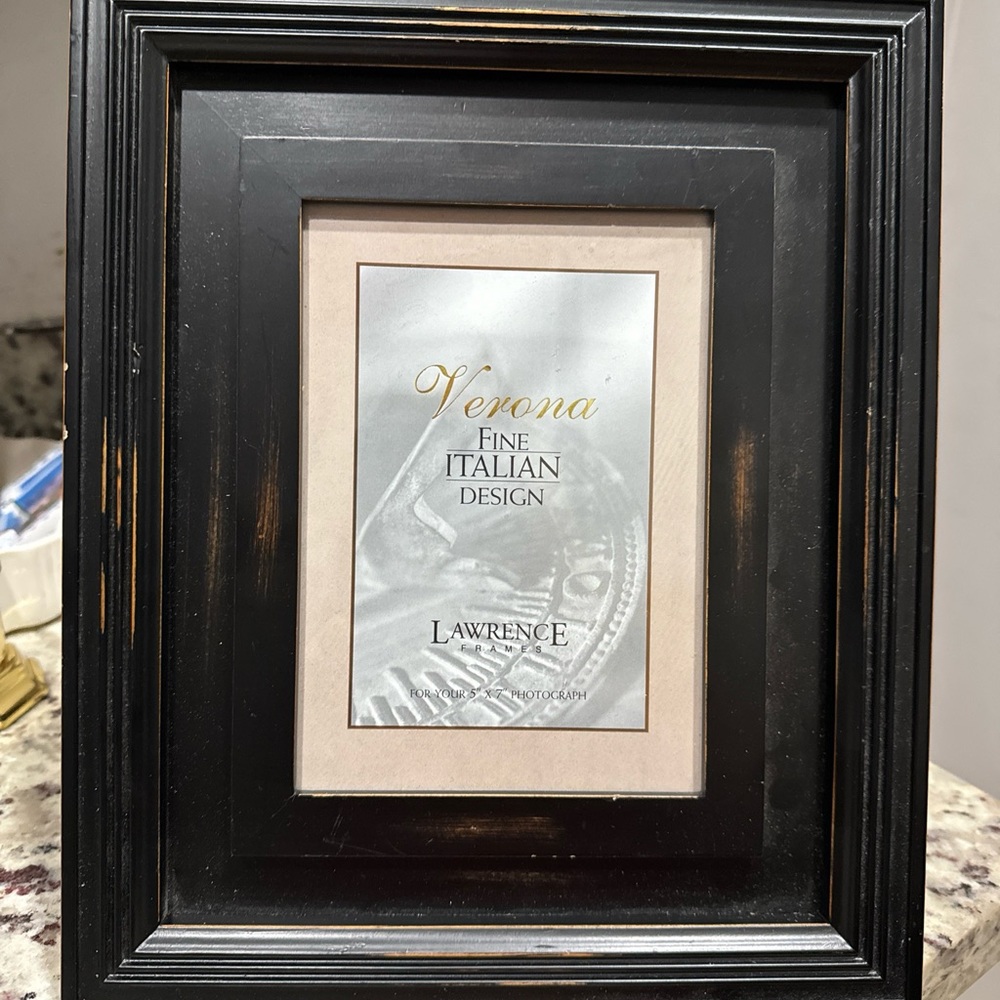 Verona ditalian design all wood 5X7 pictureframe